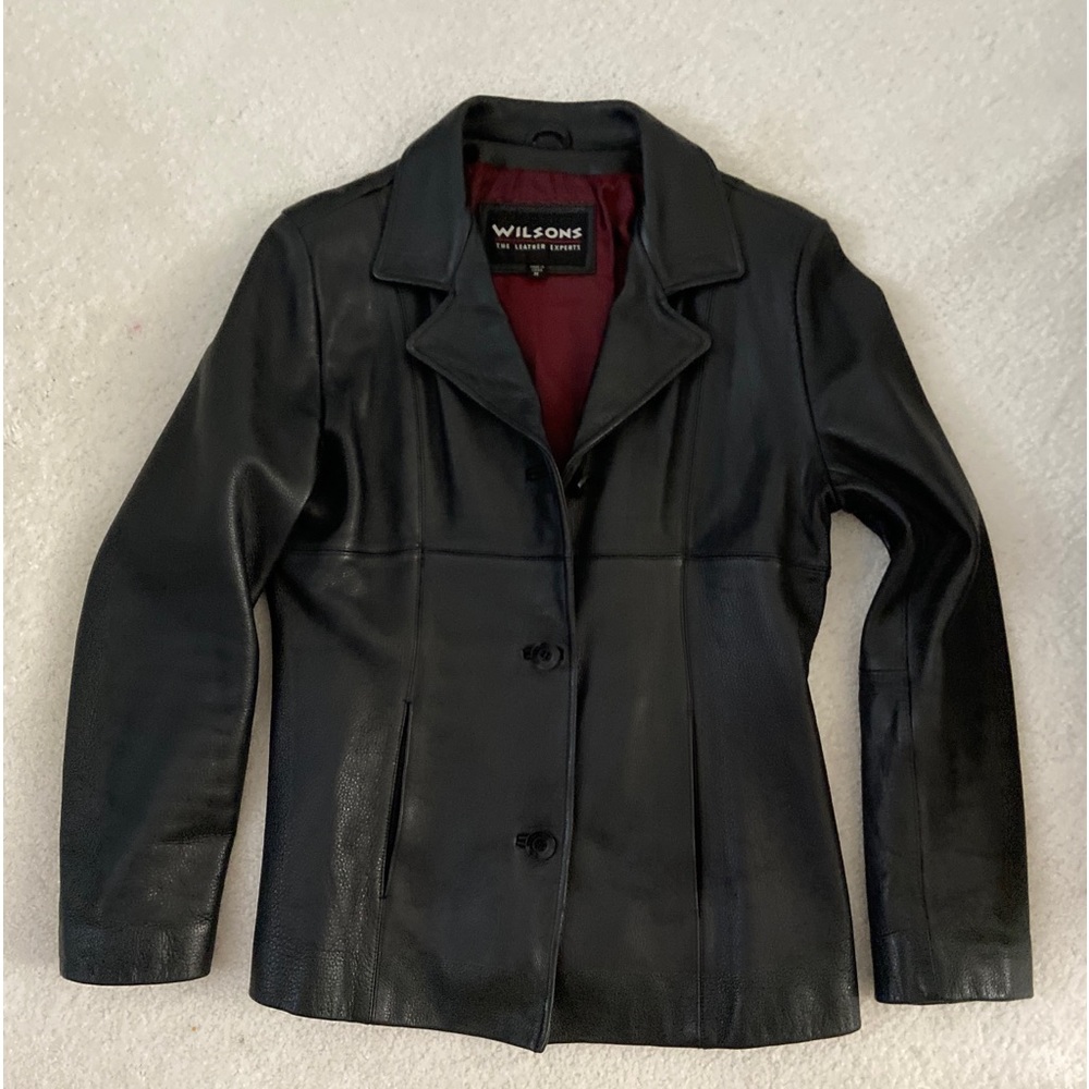 Wilson’s genuine leather… vintage… like new … no worn spots!